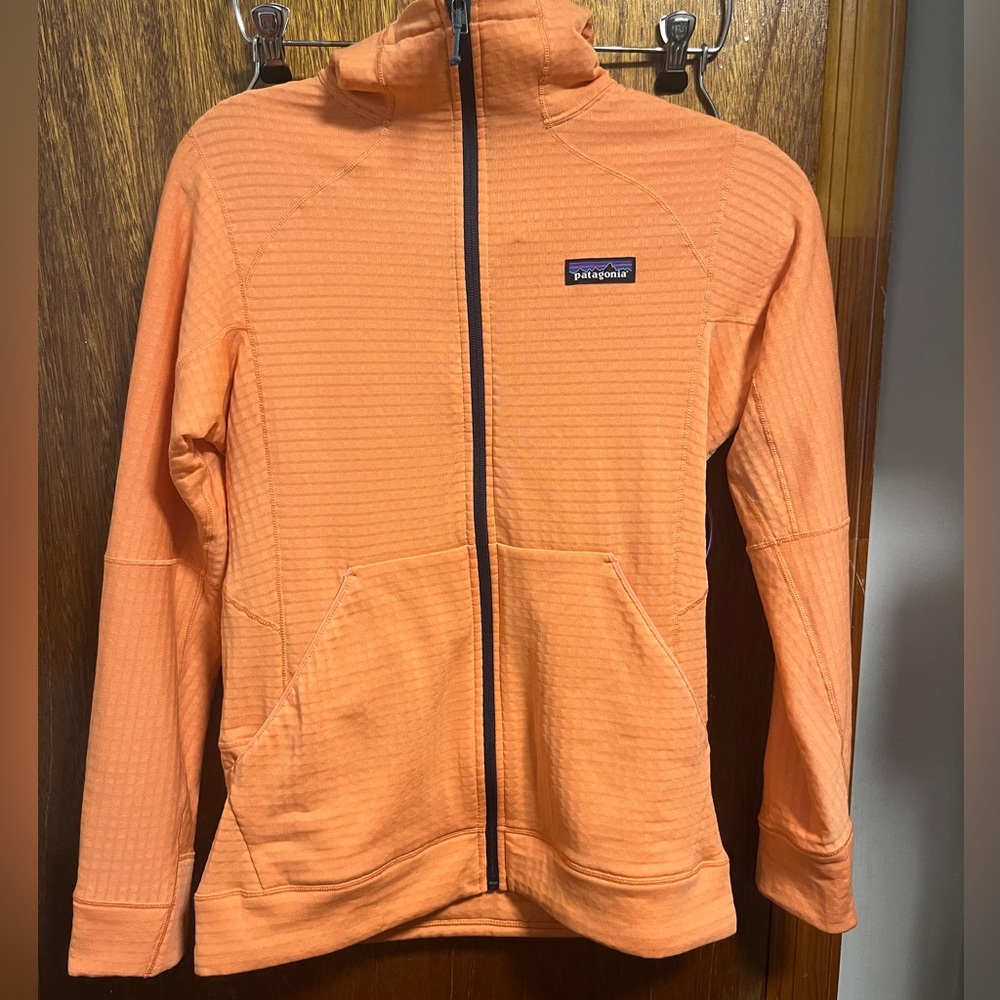 Patagonia Women’s Hoodie R1 Size small